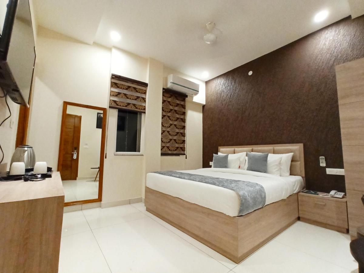 Hotel Vishal Imperial Rohtak Exterior foto